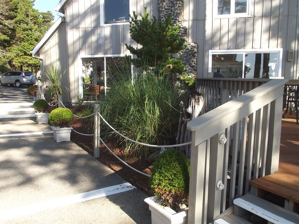 Starfish Point Aparthotel Newport Exterior photo